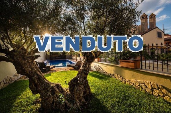casa indipendente in vendita a Guidonia Montecelio in zona Montecelio