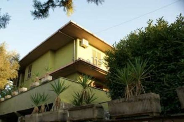 casa indipendente in vendita a Guidonia Montecelio in zona Pichini