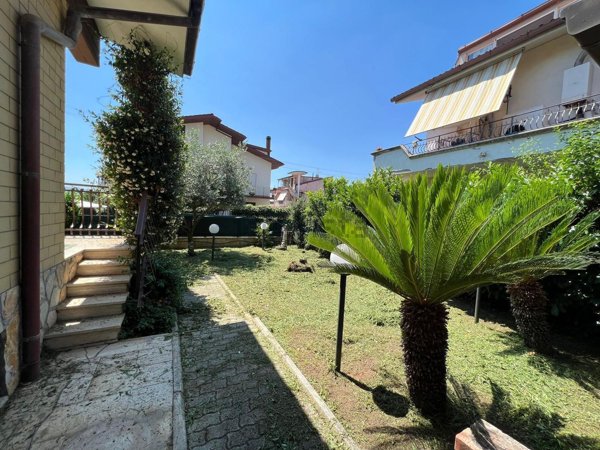 casa indipendente in vendita a Guidonia Montecelio