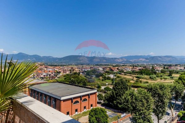 appartamento in vendita a Guidonia Montecelio in zona Guidonia