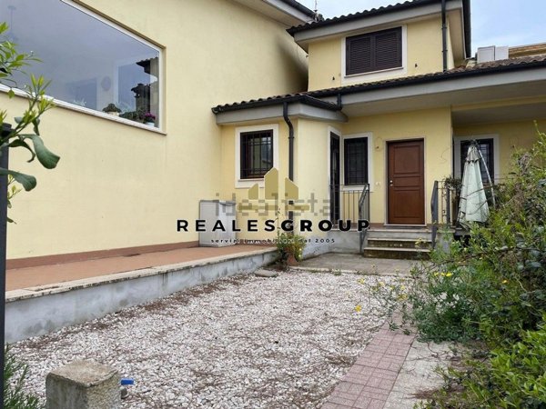 appartamento in vendita a Guidonia Montecelio in zona Marco Simone