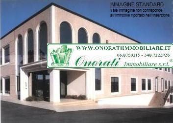 ufficio in vendita a Guidonia Montecelio in zona Setteville