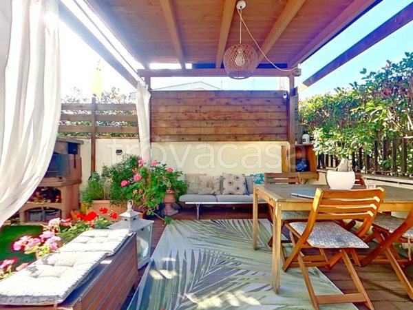 casa indipendente in vendita a Guidonia Montecelio in zona Marco Simone