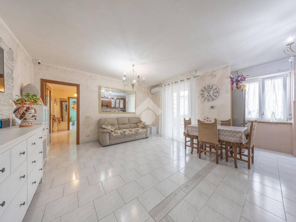 appartamento in vendita a Guidonia Montecelio