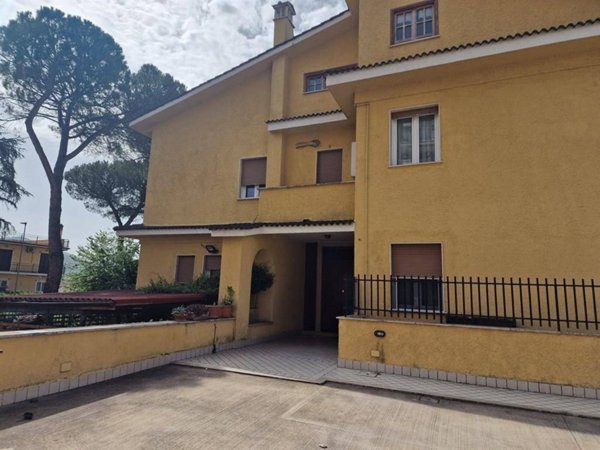 appartamento in vendita a Guidonia Montecelio in zona Villanova