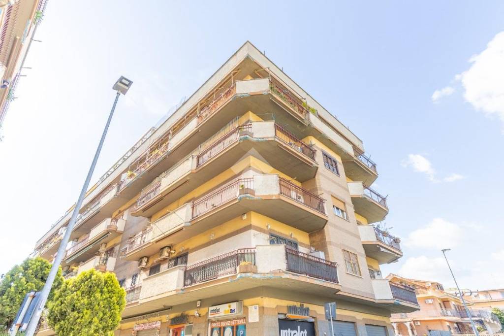 appartamento in vendita a Guidonia Montecelio in zona Setteville