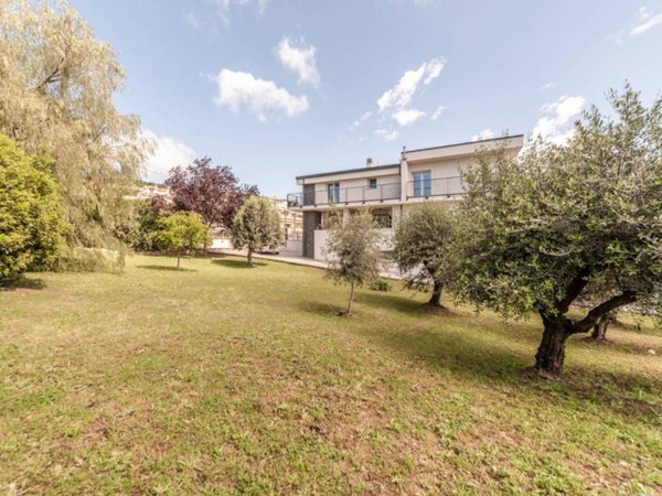 casa indipendente in vendita a Guidonia Montecelio
