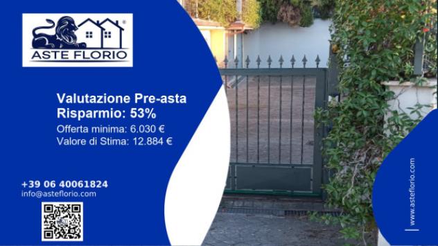 negozio in vendita a Guidonia Montecelio in zona Marco Simone