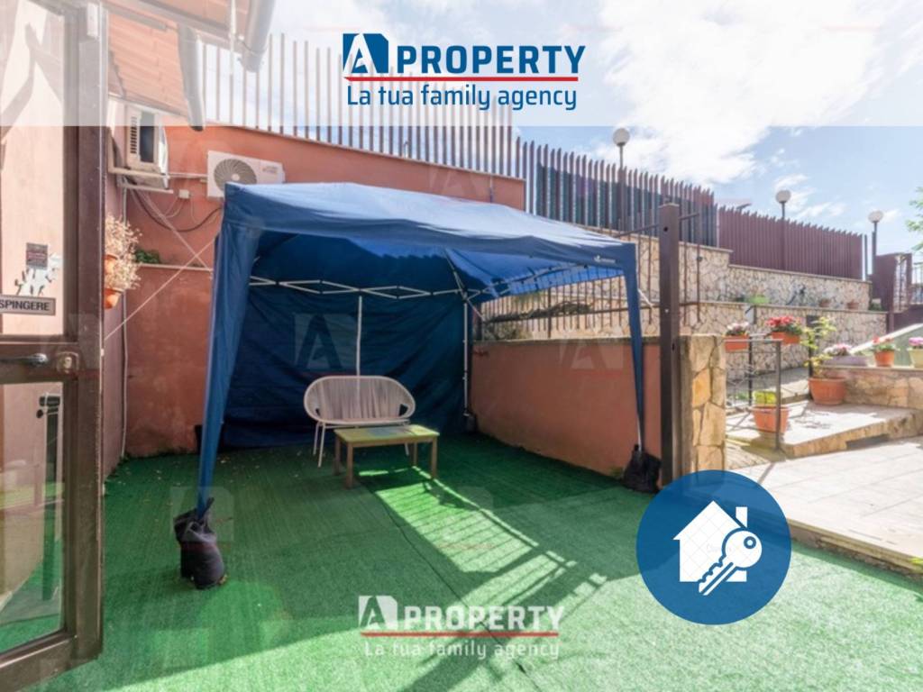 negozio in vendita a Guidonia Montecelio in zona Setteville