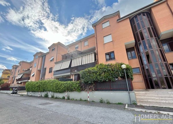 appartamento in vendita a Guidonia Montecelio in zona Guidonia