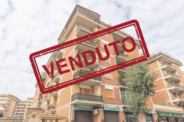 locale di sgombero in vendita a Guidonia Montecelio in zona Setteville
