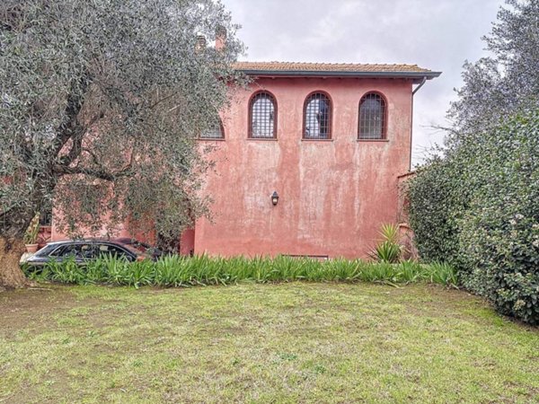 casa indipendente in vendita a Guidonia Montecelio in zona Guidonia