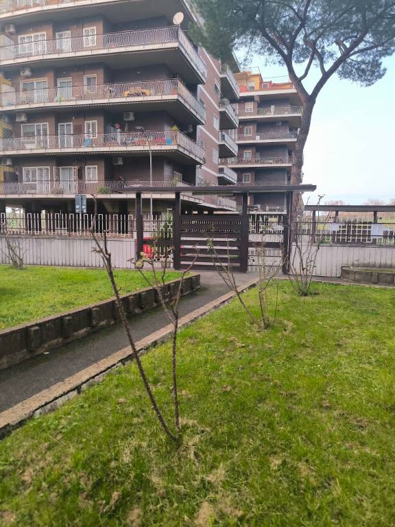 appartamento in vendita a Guidonia Montecelio in zona Colleverde