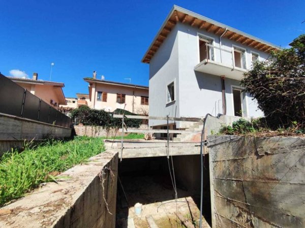 casa indipendente in vendita a Guidonia Montecelio