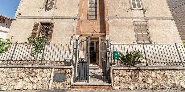 appartamento in vendita a Guidonia Montecelio in zona Villanova
