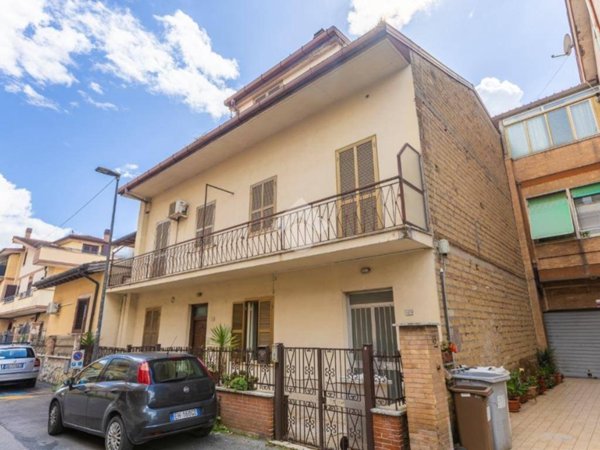 appartamento in vendita a Guidonia Montecelio in zona Villalba