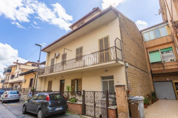 appartamento in vendita a Guidonia Montecelio in zona Villalba