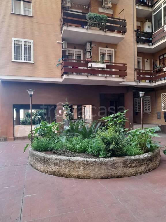 appartamento in vendita a Guidonia Montecelio in zona Setteville
