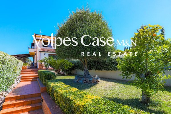 casa indipendente in vendita a Guidonia Montecelio in zona Montecelio