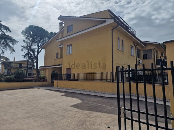 appartamento in vendita a Guidonia Montecelio in zona Villanova