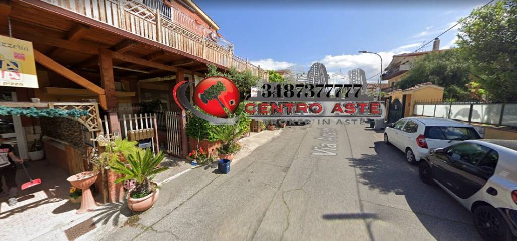 negozio in vendita a Guidonia Montecelio in zona Montecelio