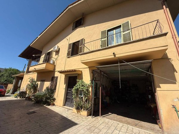 casa indipendente in vendita a Guidonia Montecelio in zona Pichini