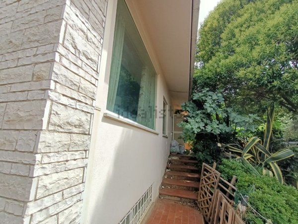casa indipendente in vendita a Guidonia Montecelio in zona Guidonia