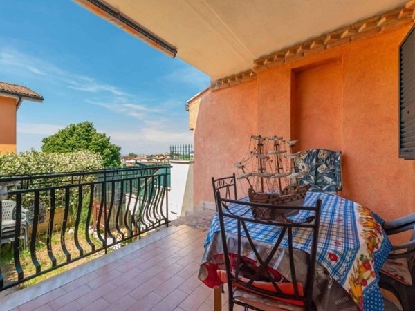 casa indipendente in vendita a Guidonia Montecelio in zona Setteville