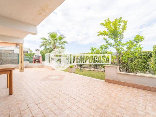 appartamento in vendita a Guidonia Montecelio in zona Marco Simone
