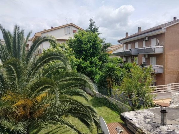 appartamento in vendita a Guidonia Montecelio in zona Guidonia