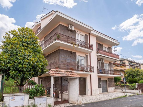 appartamento in vendita a Guidonia Montecelio in zona Setteville