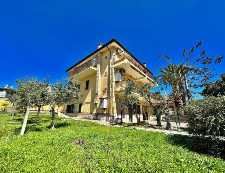 appartamento in vendita a Guidonia Montecelio in zona Setteville