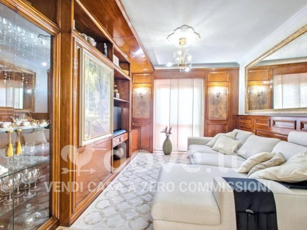 casa indipendente in vendita a Guidonia Montecelio in zona Setteville