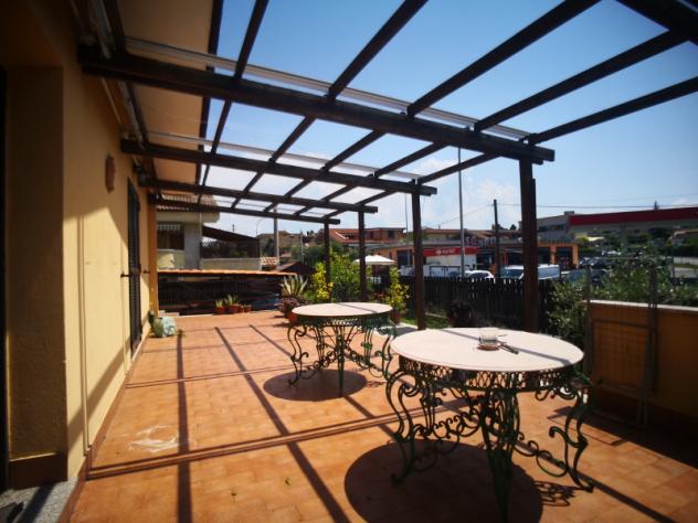 casa indipendente in vendita a Guidonia Montecelio in zona Setteville