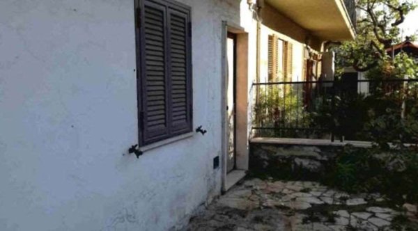 appartamento in vendita a Guidonia Montecelio in zona Villanova