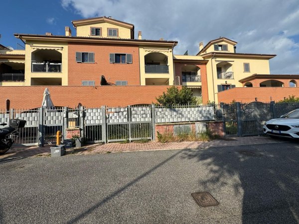 casa indipendente in vendita a Guidonia Montecelio