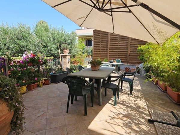 casa indipendente in vendita a Guidonia Montecelio in zona Marco Simone