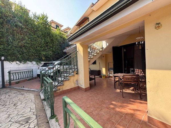 appartamento in vendita a Guidonia Montecelio in zona Marco Simone