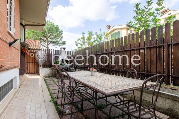casa indipendente in vendita a Guidonia Montecelio in zona Marco Simone