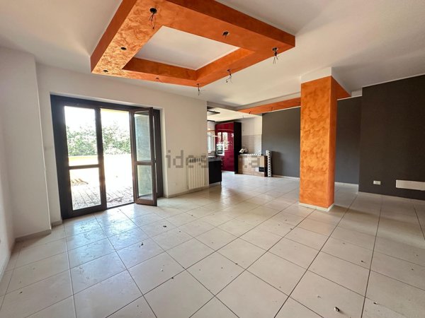 casa indipendente in vendita a Guidonia Montecelio