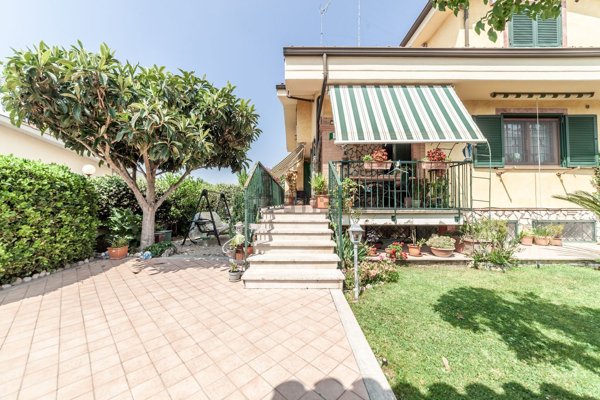 casa indipendente in vendita a Guidonia Montecelio