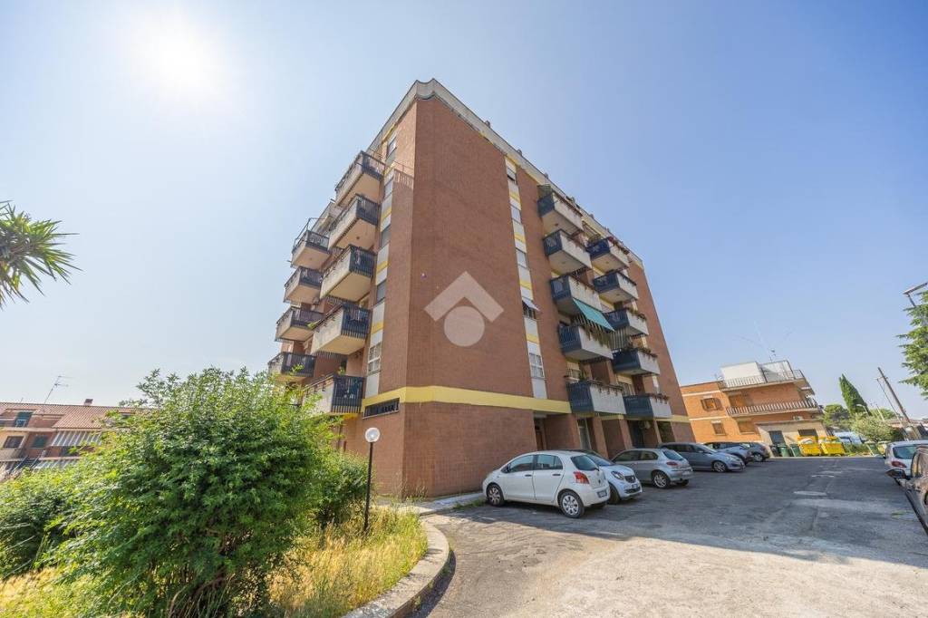 appartamento in vendita a Guidonia Montecelio