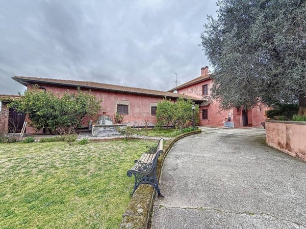 casa indipendente in vendita a Guidonia Montecelio in zona Pichini