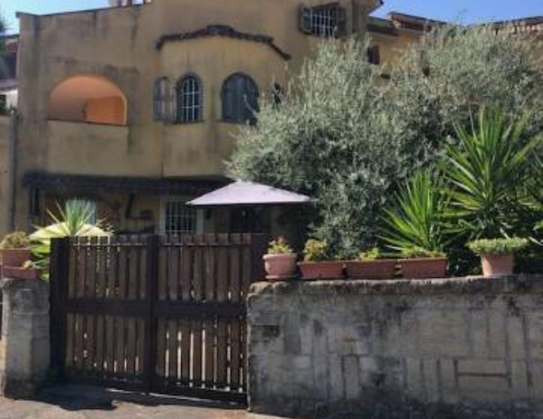 casa indipendente in vendita a Guidonia Montecelio in zona Colleverde