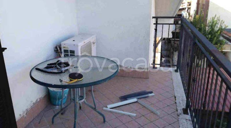 appartamento in vendita a Guidonia Montecelio in zona Villalba