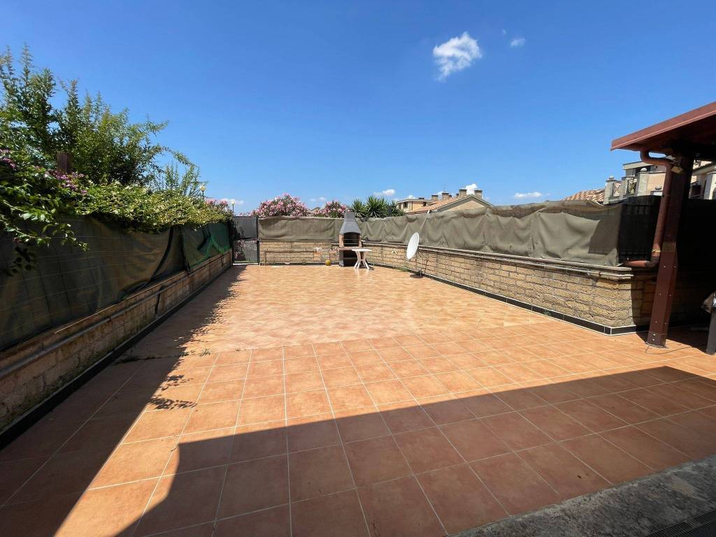 appartamento in vendita a Guidonia Montecelio in zona Marco Simone