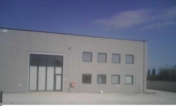 negozio in vendita a Guidonia Montecelio