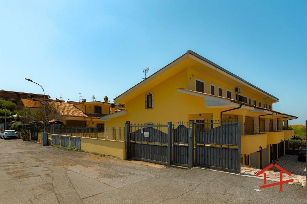 casa indipendente in vendita a Guidonia Montecelio
