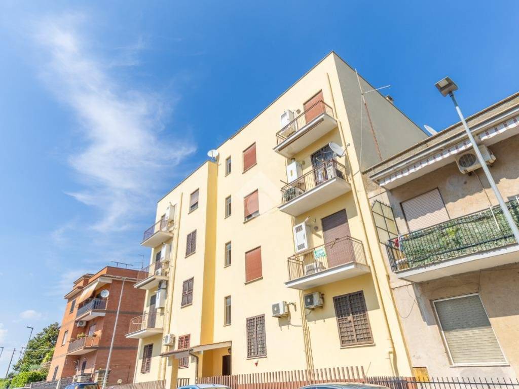 appartamento in vendita a Guidonia Montecelio in zona Setteville