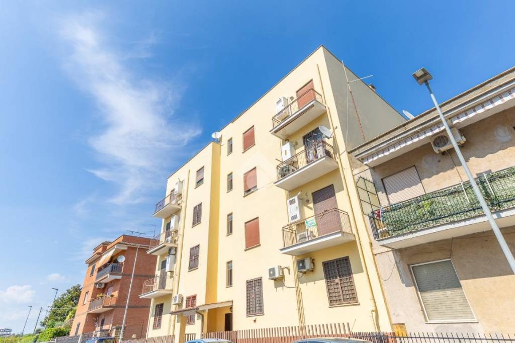 appartamento in vendita a Guidonia Montecelio in zona Setteville